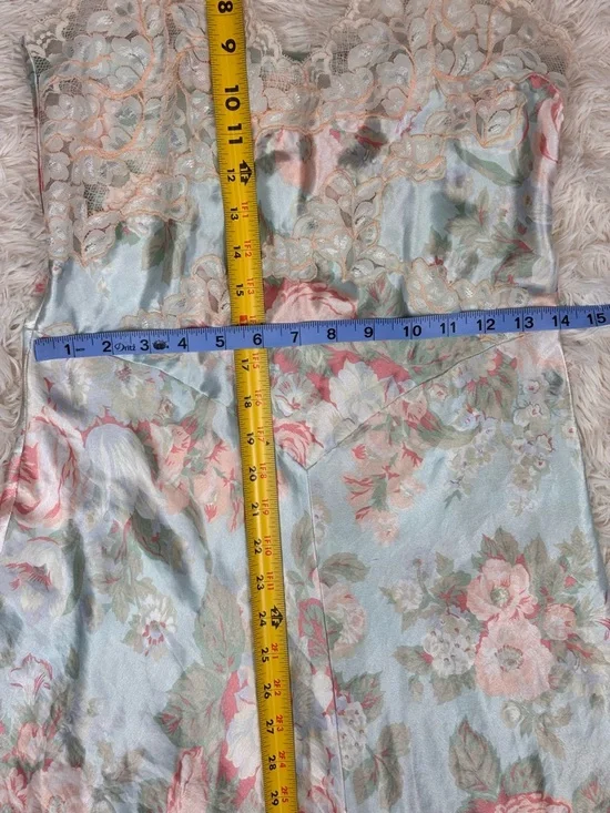 Vintage Victoria’s Secret Long Satin Slip Dress Floral Lace Trim Gold Label S - Picture 9 of 9